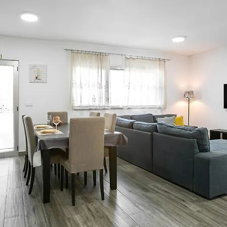 Just Sea Apartament *